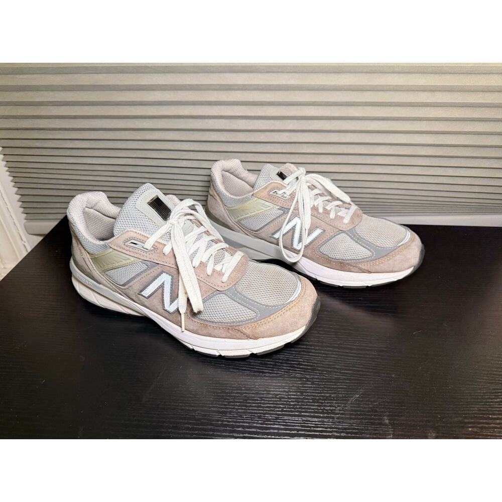 New Balance 990v5 Beige Gray Suede Mesh Sneakers Women’s 12 / Men’s 10.5